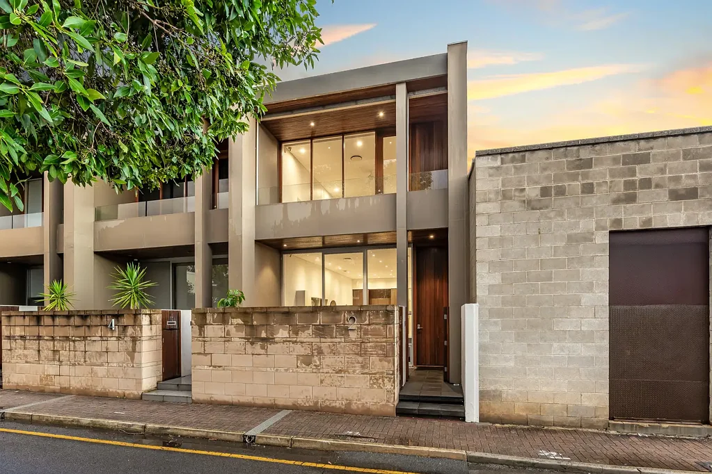 Norwood 3 Slaapkamer Turn the key to something bigger; designer living where Norwood does its best work…