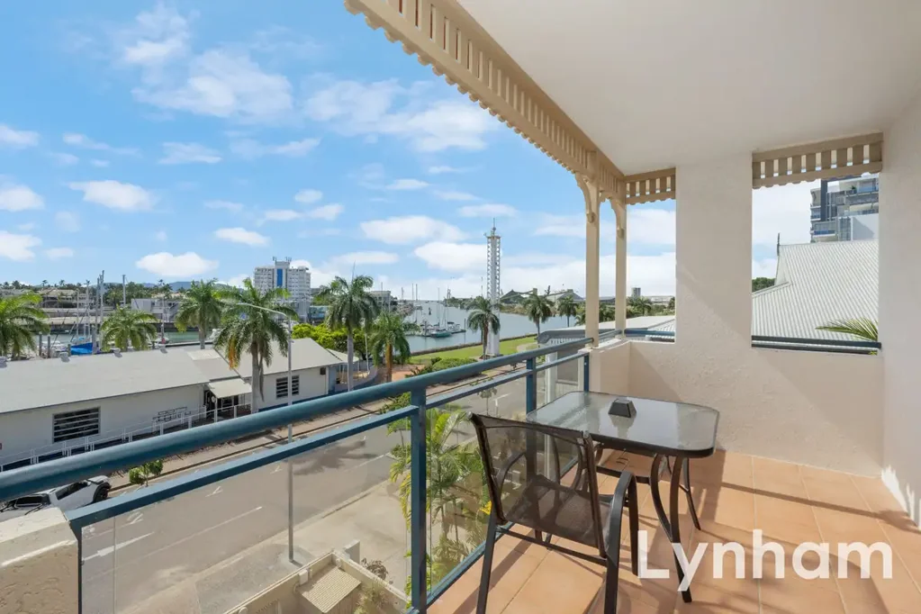 South Townsville 2房  Top Floor Marina Apartment With Secure Income Until 2028