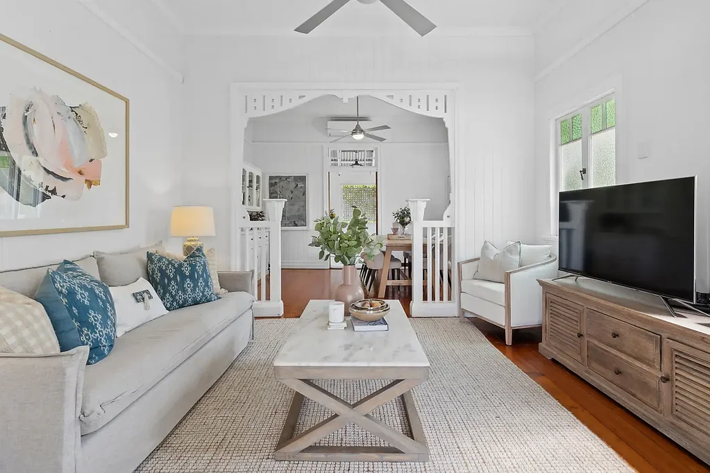 Bardon 4Zimmer Multigenerational Family Living in Exclusive Bardon Enclave