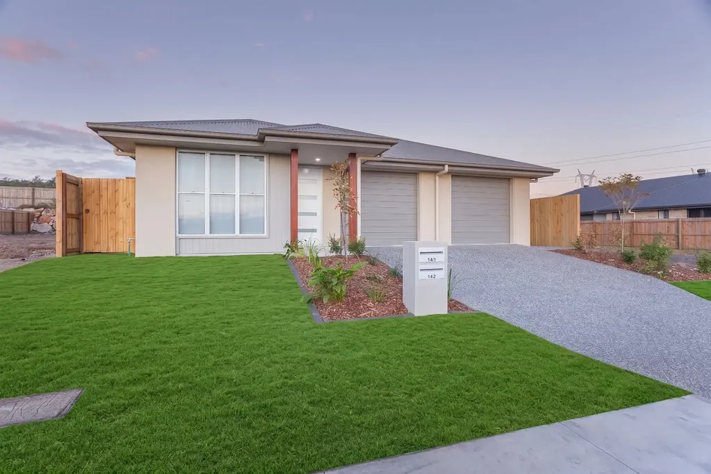Yarrabilba 5غرفة نوم Dual Key Opportunity  - High Yield & Versatile Living in Yarrabilba