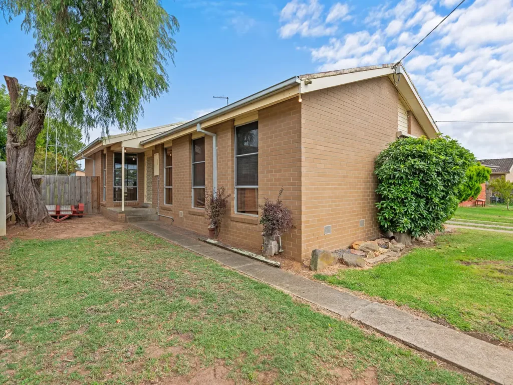 Maffra 3ห้องนอน Great Investment or First Home Opportunity in Maffra!