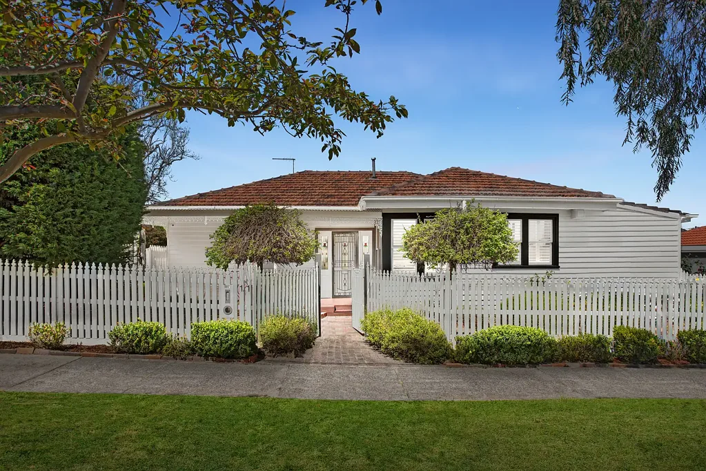 Chadstone 4Kwarto Sunny, Spacious Serendipity on its Own Title