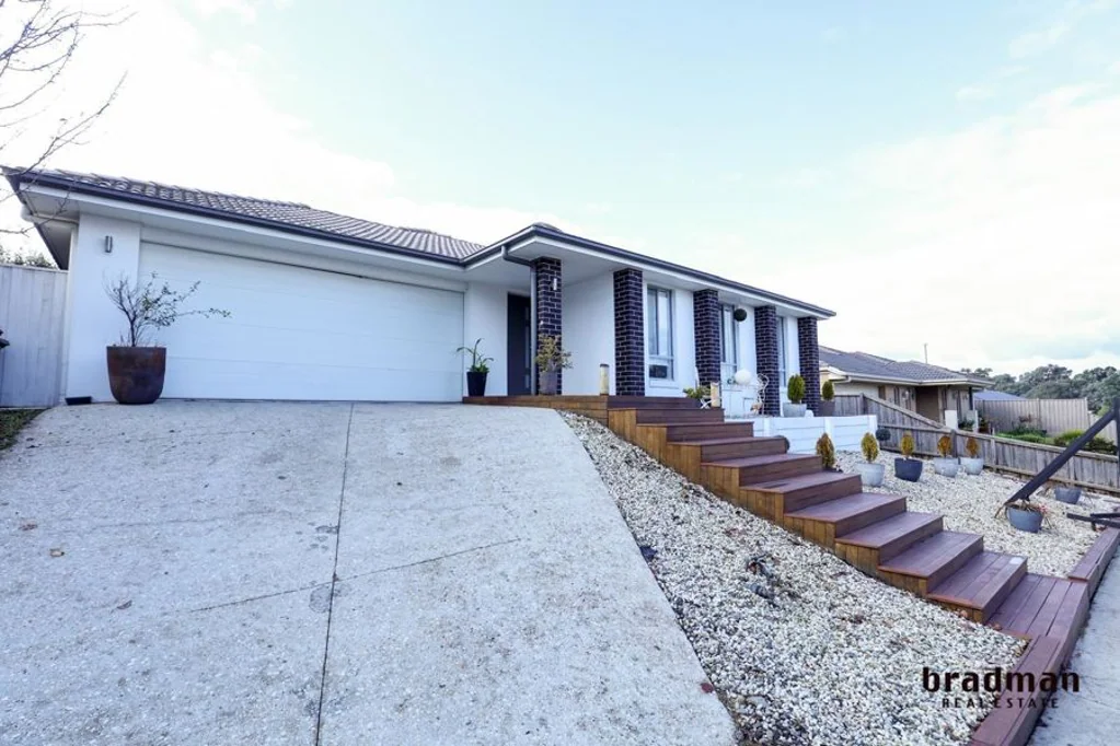 Wallan 4房  Stunning 4-Bedroom Retreat in Wallan - Where Comfort Meets Elegance
