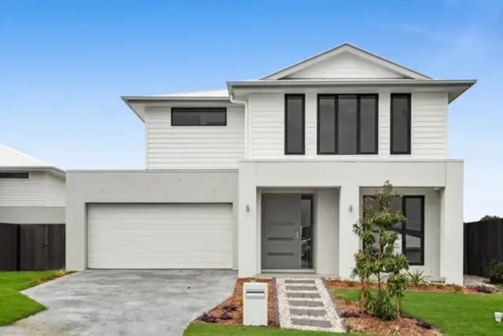 Modern Family Home in Sought-After Vue Community