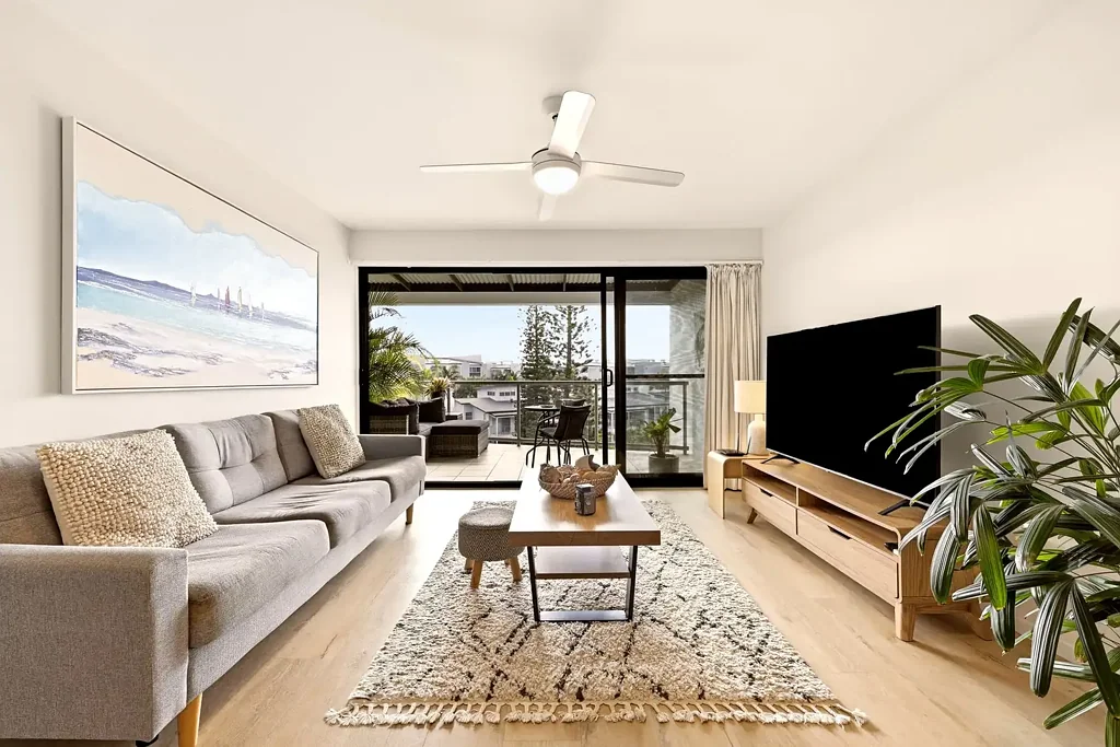 Parrearra 2部屋 North-facing, top floor Kawana Island living