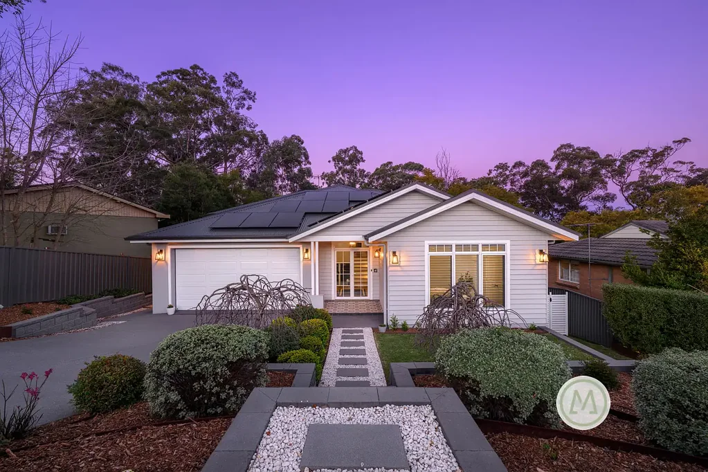 Winmalee 5कमरा HAMPTONS-INSPIRED FAMILY LIVING WITH SPACE, STYLE & STUNNING GARDEN SURROUNDS!