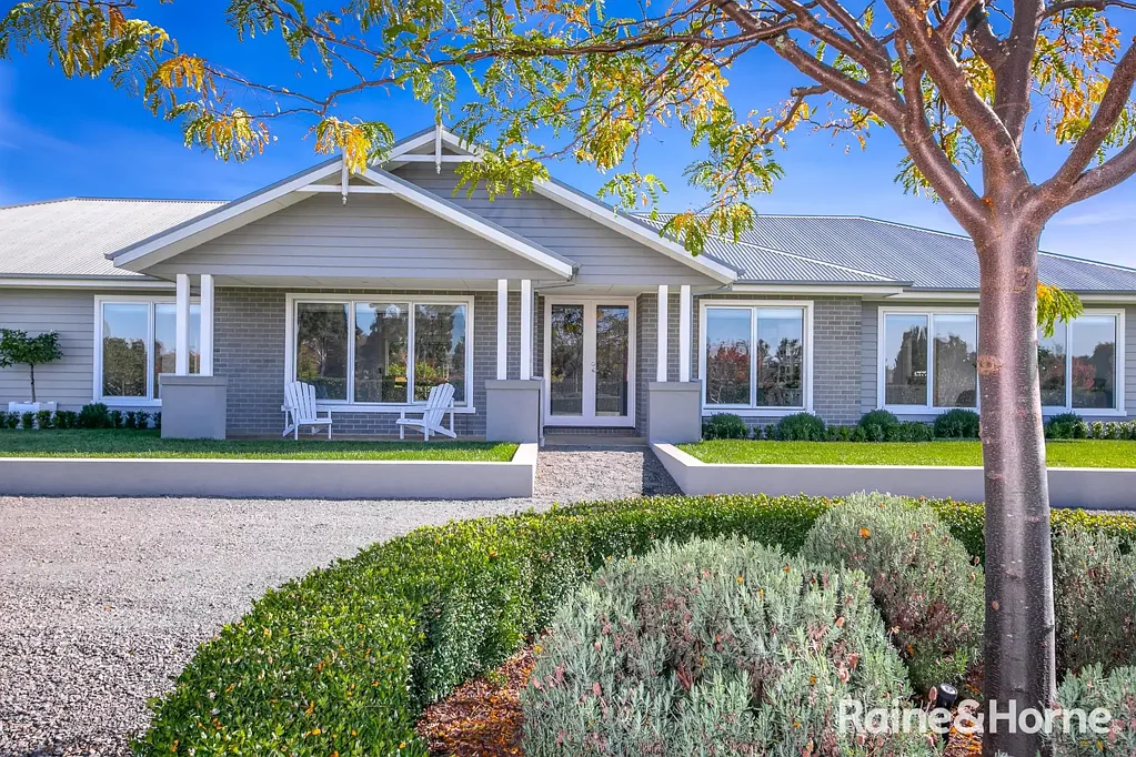 Gisborne 4Kwarto Contemporary Acreage Living with Premium Features & Space to Match