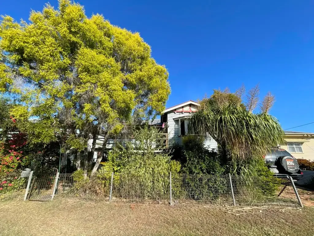 26 Dalby Street, Jandowae, QLD 4410