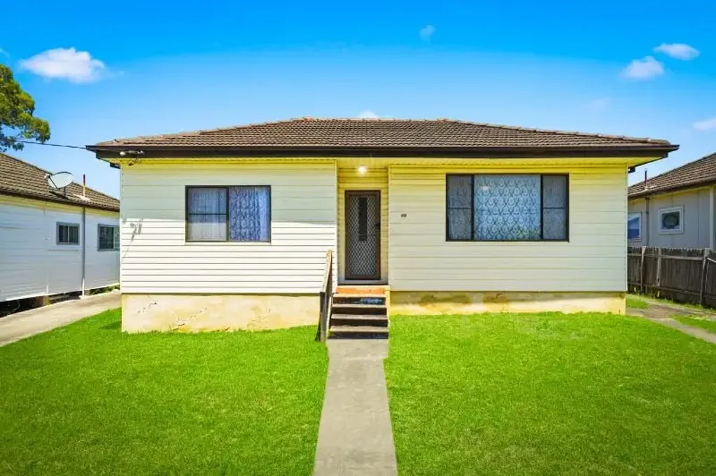 112 Lucas Road, Seven Hills, NSW 2147
