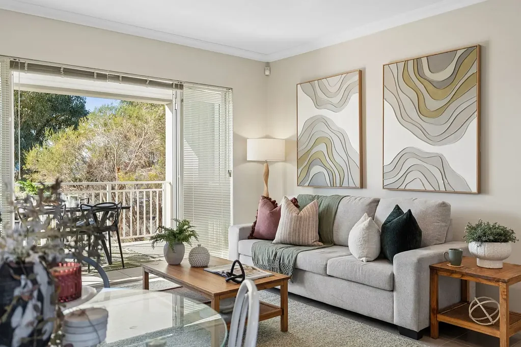 Clarkson 2房  Modern Apartment Living in Sought-After Catalina Estate