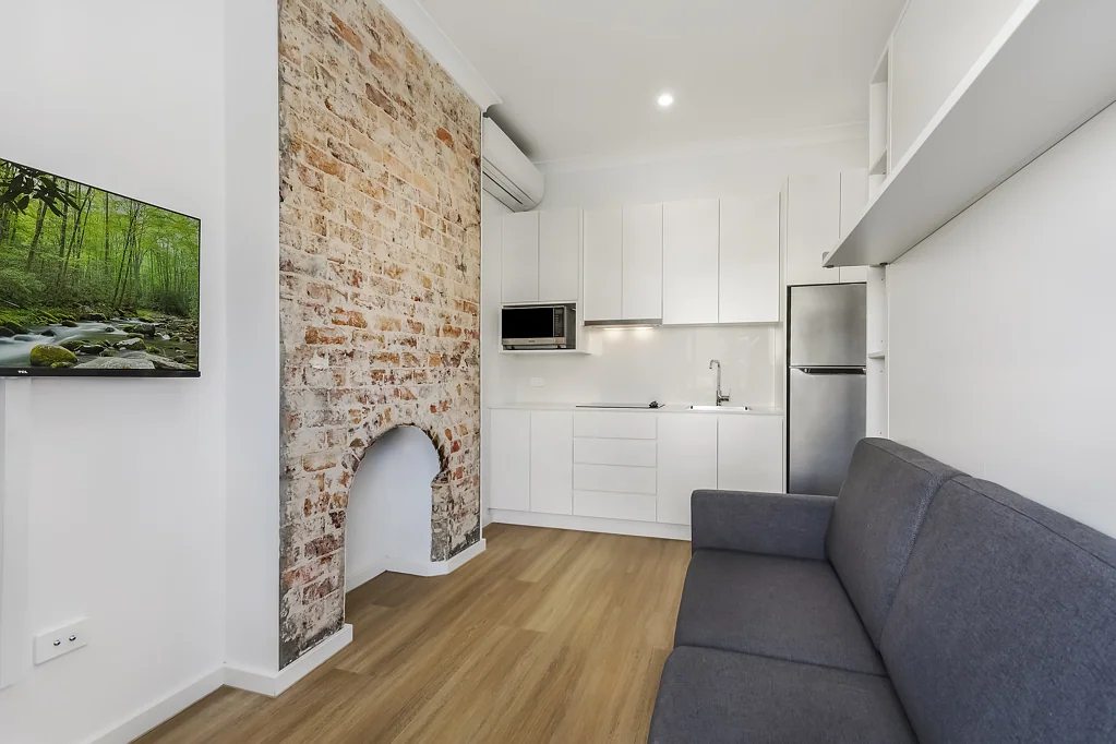 FULLY FURNISHED STUDIO APARTMENT