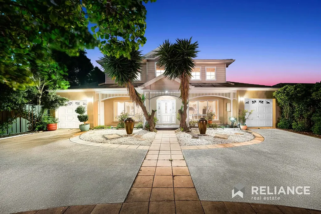 Point Cook 5ਬੈੱਡਰੂਮ Award Winner ex- Display house  American Beach House Style with High End Inclusion