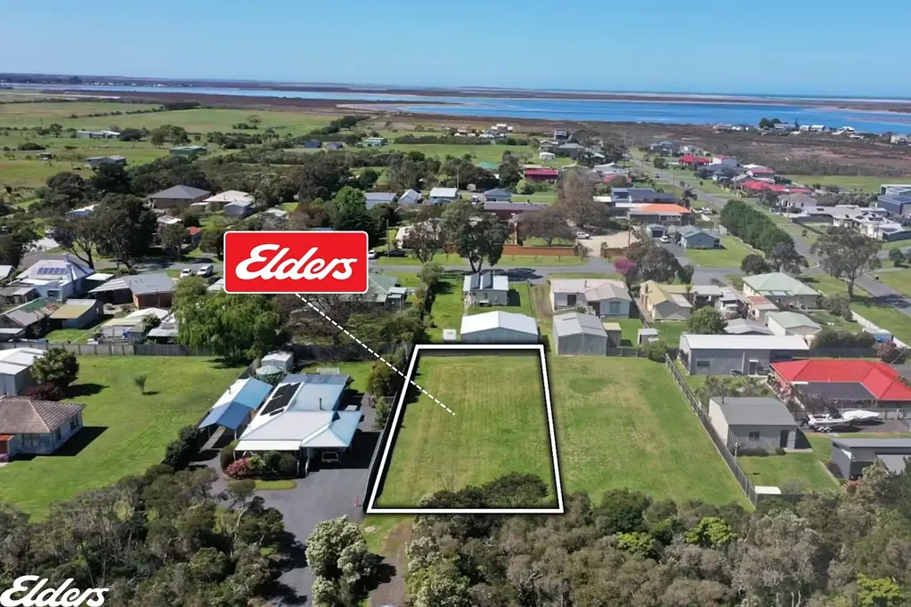 Port Albert SHELTERED AND PRIVATE LARGE RESIDENTIAL BLOCK!