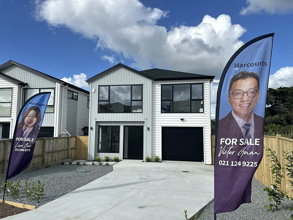 Flat Bush 6chambre Multi-Generational Living | Reserve Outlook