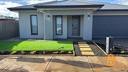 30 Skeleton Avenue, Truganina