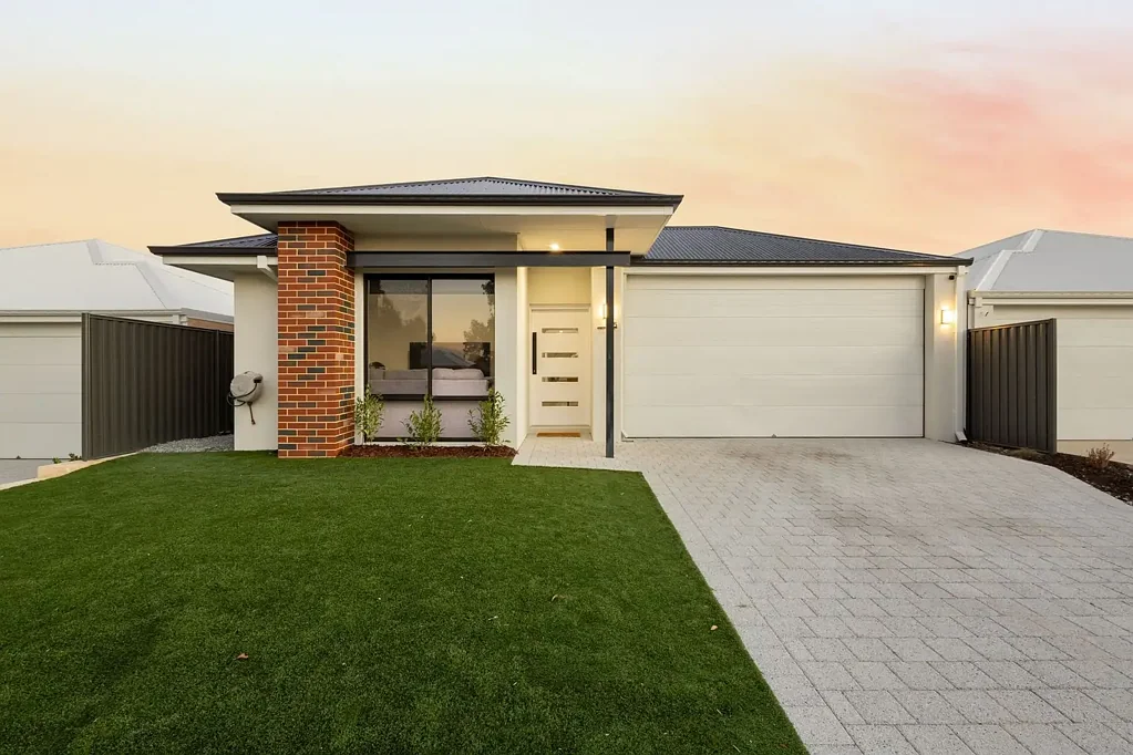 Aveley 4房  Like-new luxury living
