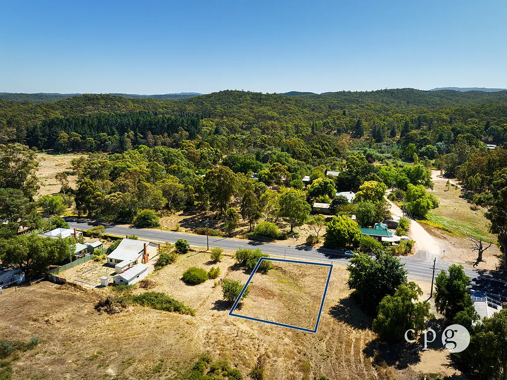 Chewton LIVING WITHOUT A NEIGHBOUR