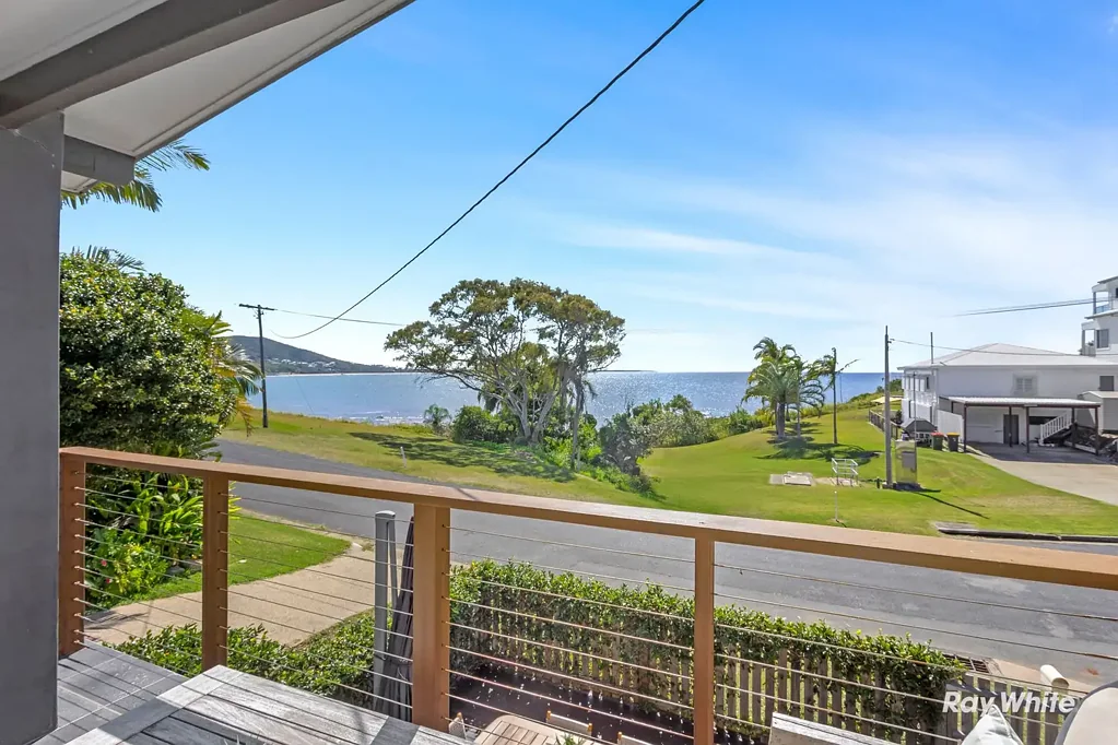 Cooee Bay 5 Bedroom Spacious Beachside Dual Living in Sought-After Cooee Bay