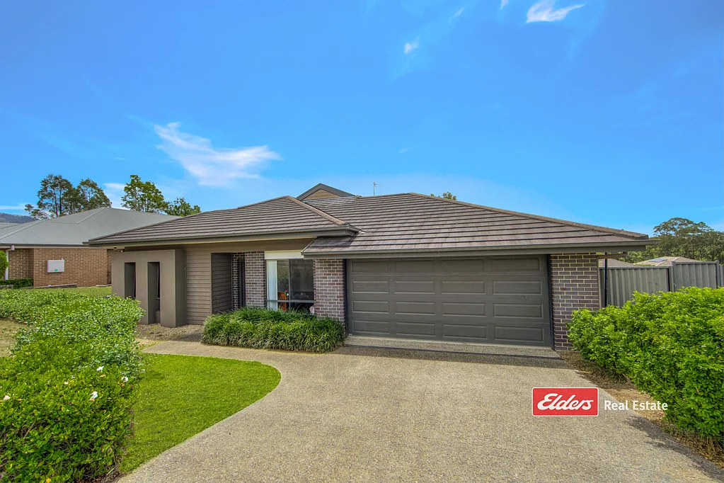 8 White Circuit,, Gloucester, NSW 2422