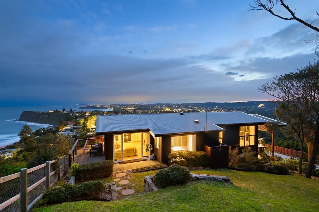 Newport 5ਬੈੱਡਰੂਮ 'Bush Ranger House' - An Iconic Coastal Acreage