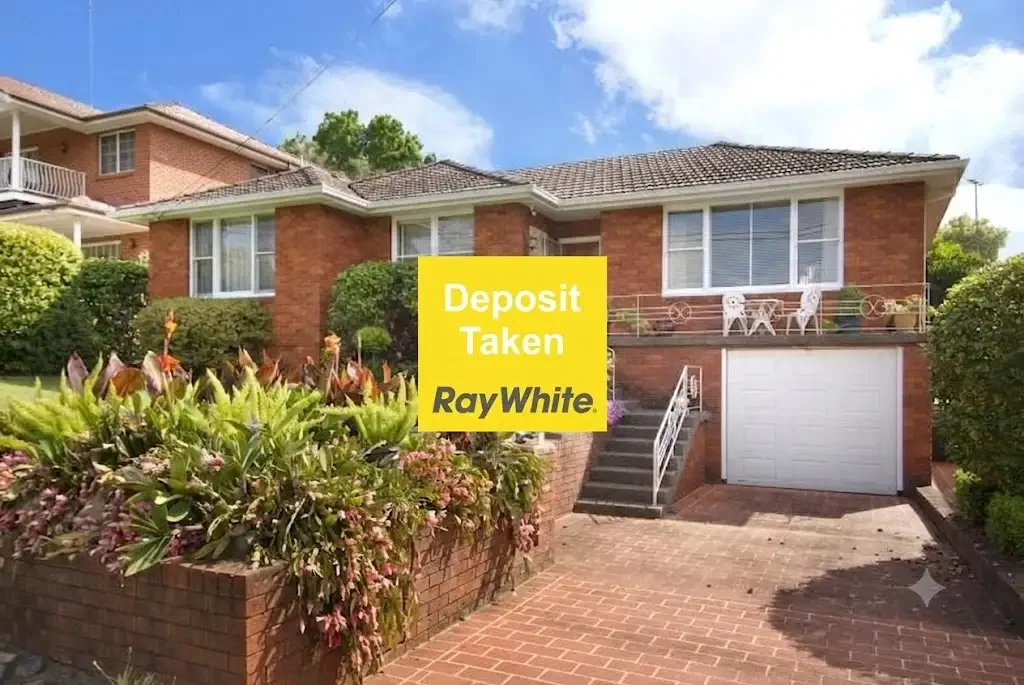 Spacious 3 Bedroom Home with Huge Backyard & Storage Space - Prime Epping Location!