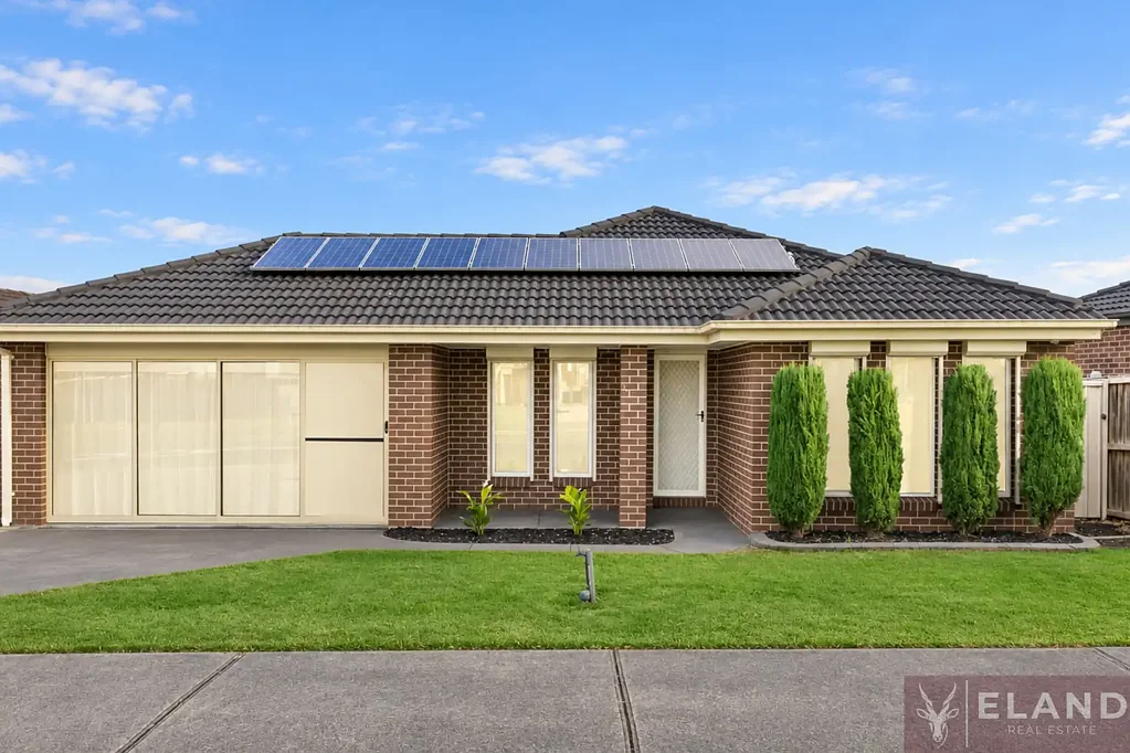 Harkness 4Zimmer 27 Roslyn Park Drive, Harkness VIC 3337 - Property Listing
SPACE, STYLE & FAMILY LIVING ON 601m²