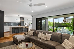 24 Honeyeater Crescent, Peregian Springs