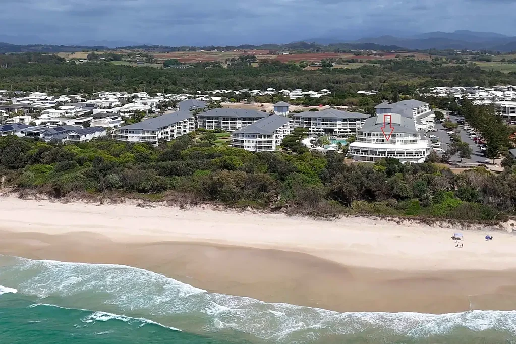 Kingscliff 1chambre Rare Coastal Luxury "Club Suite" with Tree Framed Ocean Views and Unmatched Privacy