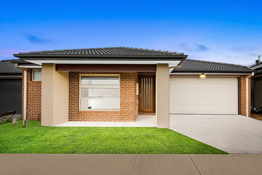 10 Mulsanne Road, Clyde, VIC 3978