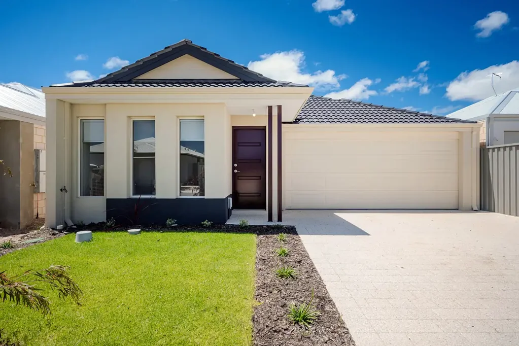 10 Kirkby View, Eglinton, WA 6034