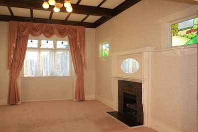 FANTASTIC LOCATION IN MT ALBERT