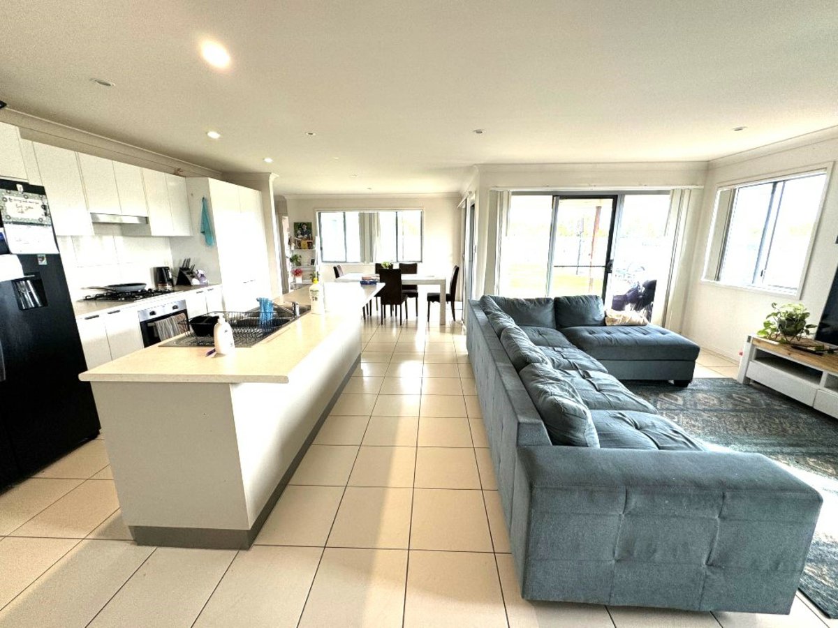 WHITSUNDAY BREEZE ESTATE 35 CYPRESS CR, BOWEN QLD 4805, 0 રૂમ, 0 બાથરૂમ, House