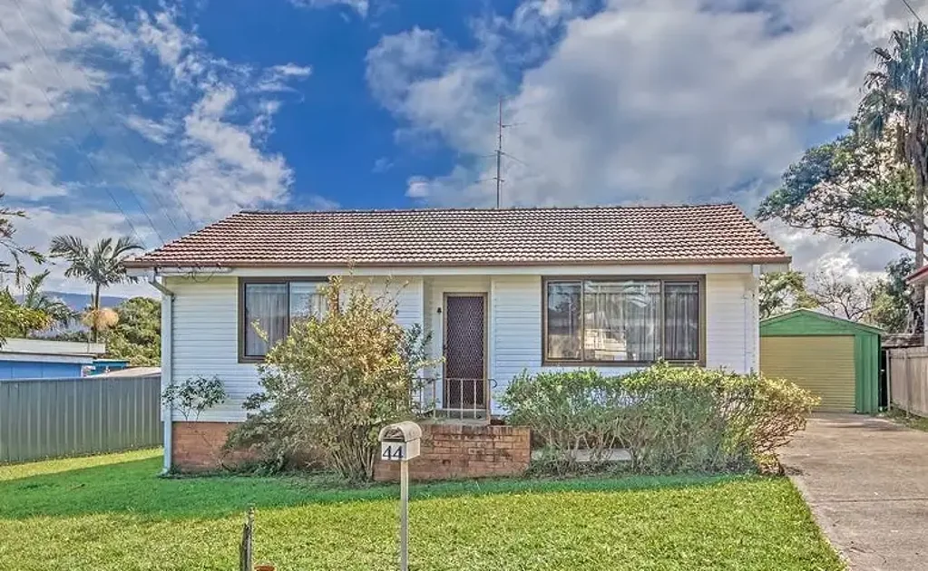 Charming 2-Bedroom Home in Convenient Location