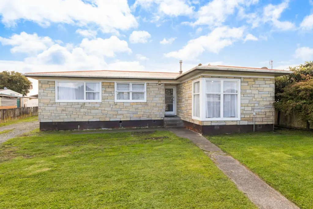 Papakura 3ਬੈੱਡਰੂਮ 880m² Family Home in Prime Papakura Location!