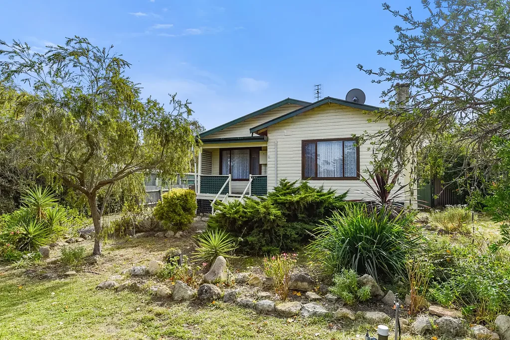 Mount Burr 3房  Country Charm with room to move