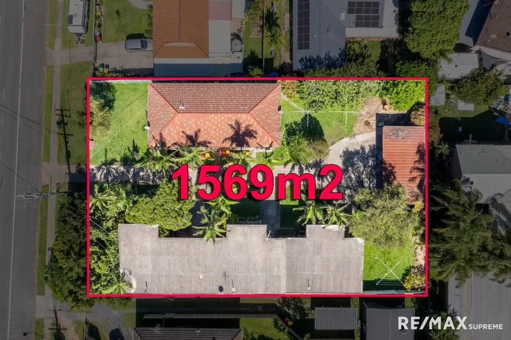 Margate 14Moenga Rare Coastal Investment with Multiple Units & Huge Potential