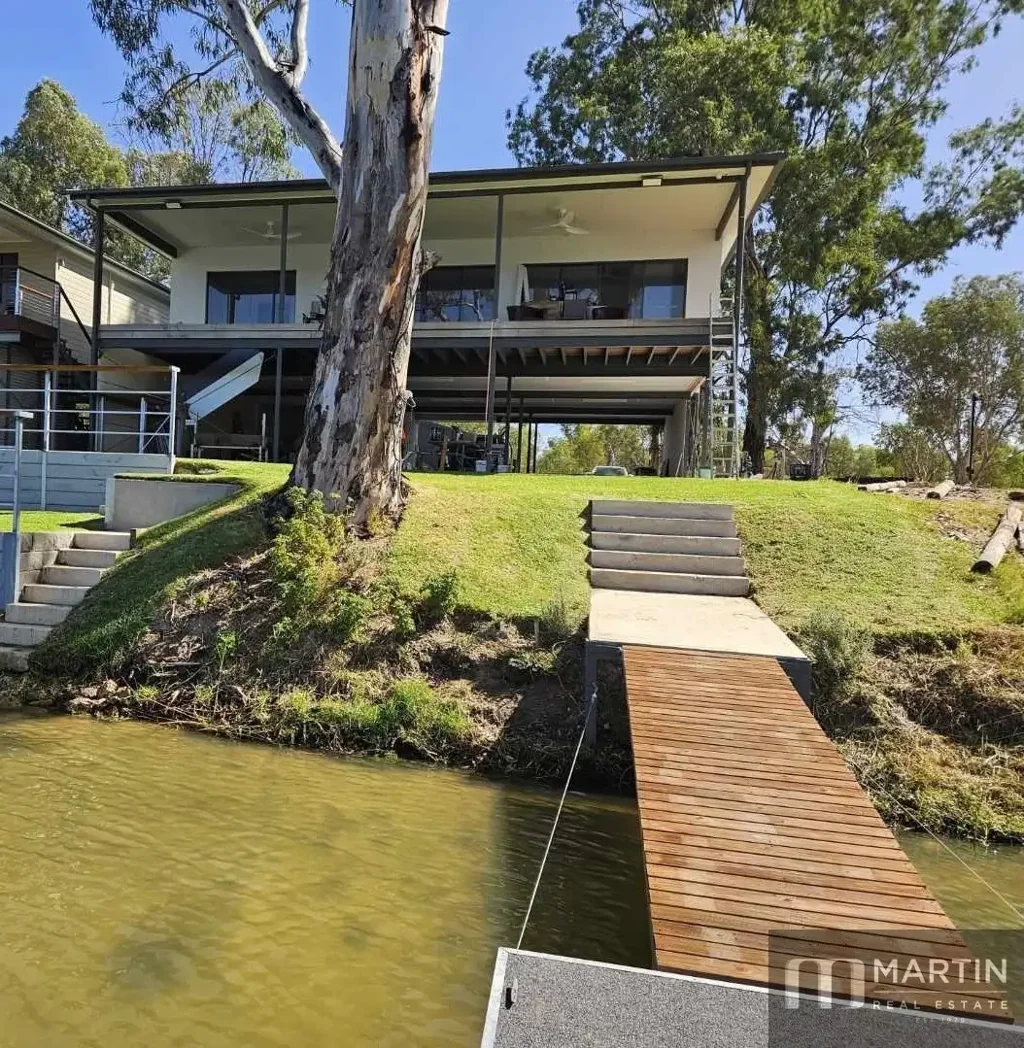 Beaumonts 5બેડરૂમ Absolute Riverfront !!