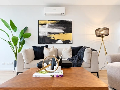Frankston 3कमरा The Brief: Modern Living, Impressive Space & Prime Frankston Convenience (1 year young/ few living areas)