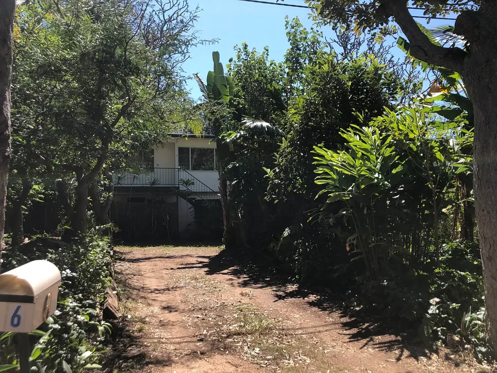 Tropical Island Living – Spacious Highset Home Close to the Beach