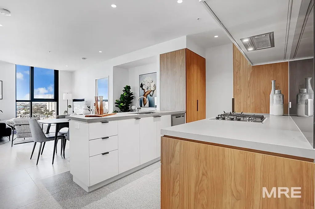 Fully furnished penthouse living at Montague Square