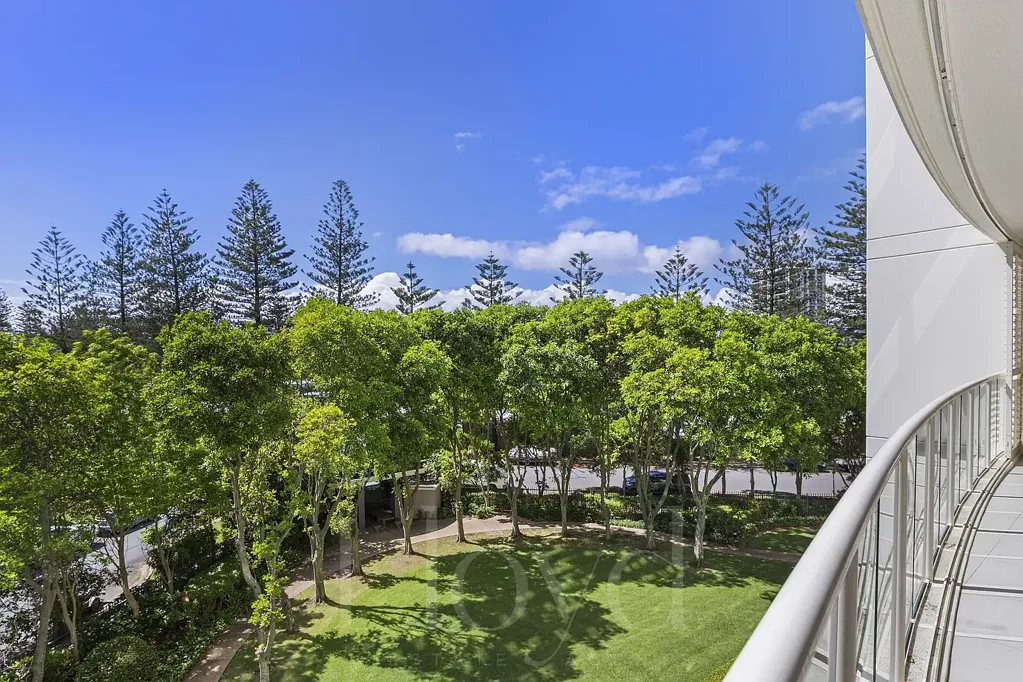 Main Beach 1 Slaapkamer Where City Interiors Meet Coastal Luxury at Liberty Pacific.