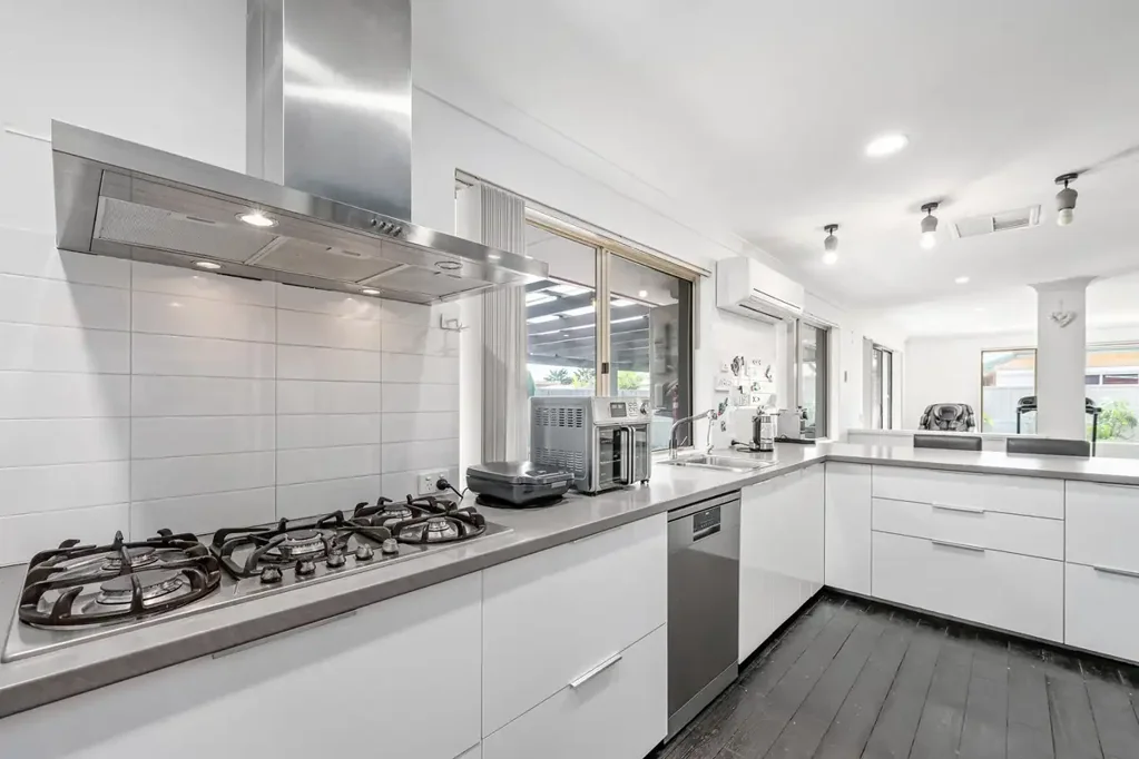 Rockingham 4 Bedroom Modern Comfort, Space & Style in Meadows Estate