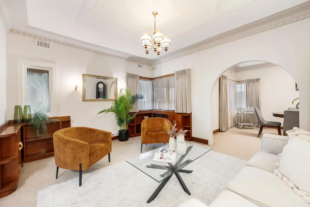 Reservoir 4ห้องนอน Timeless Art Deco Elegance in the Prestigious Oakhill Estate