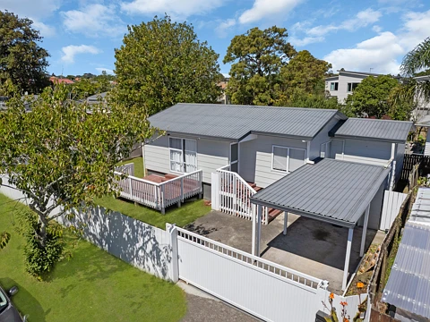Mount Albert 3房  !! Price Reduced - In zone for MAGZ !!