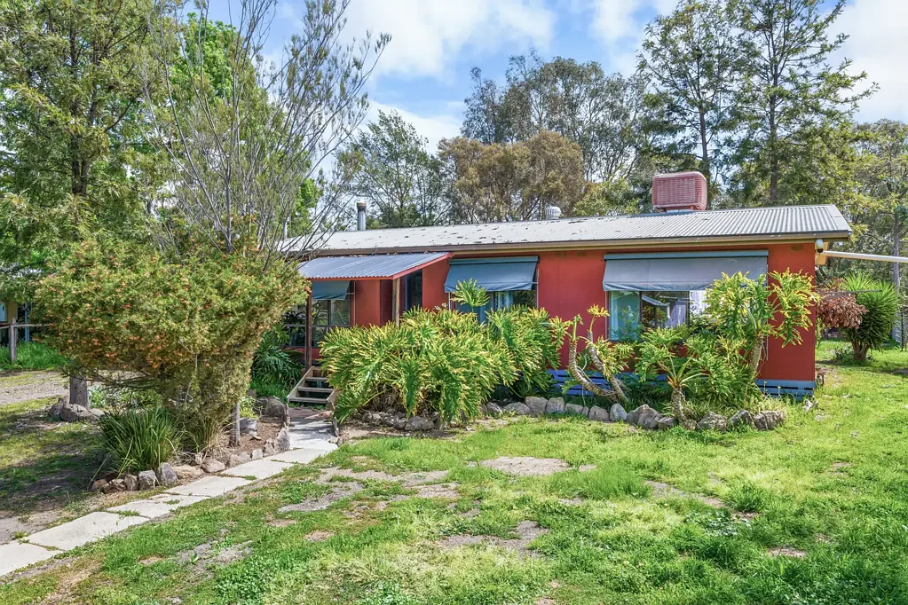 Euroa 3Kwarto Endless Potential on 1700m2+! First Home Dream or Developer Gold Mine!
