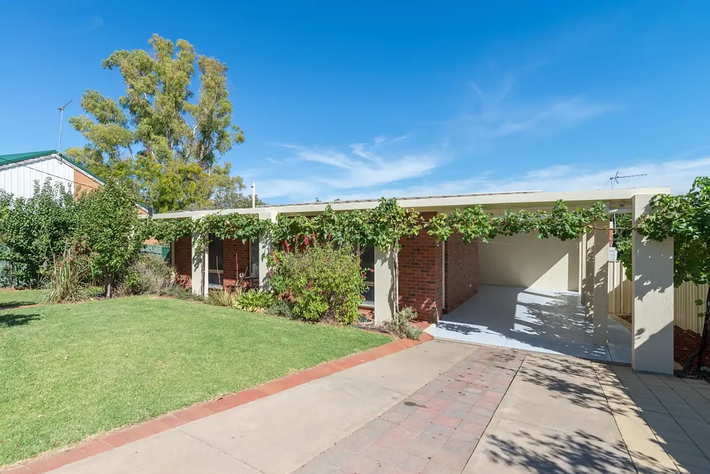 Spacious Four-Bedroom Bedford Park Home with Pool & Ocean Views
