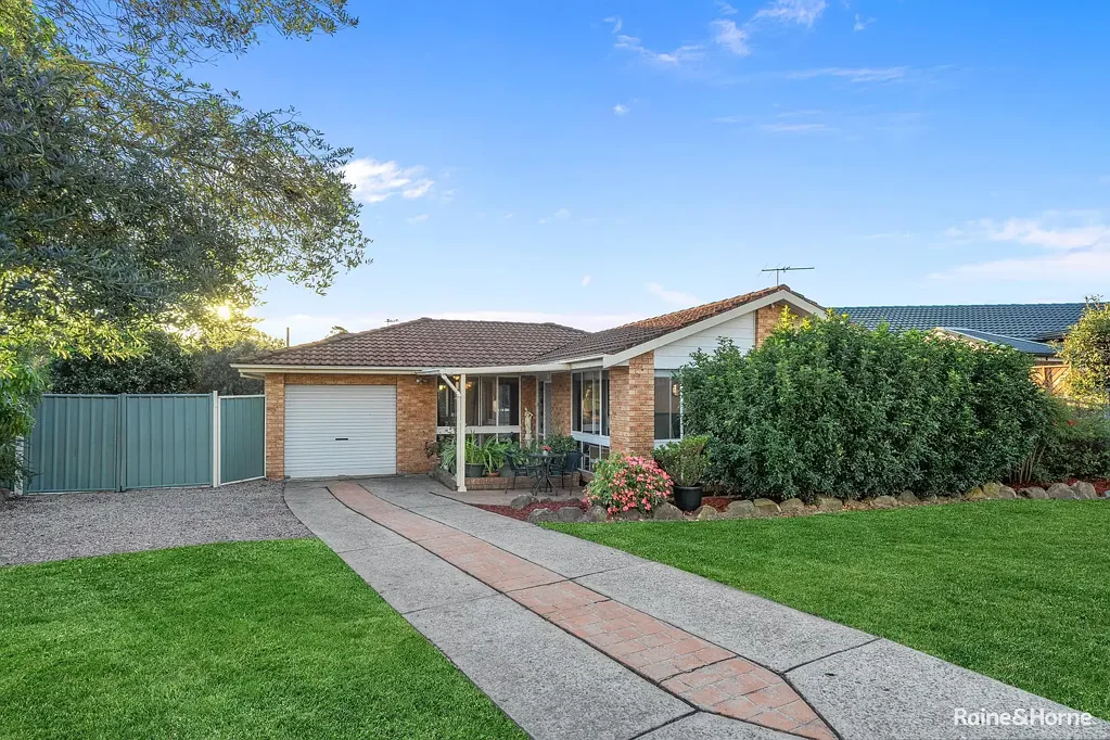 11 Castlereagh Street, Bossley Park, NSW 2176