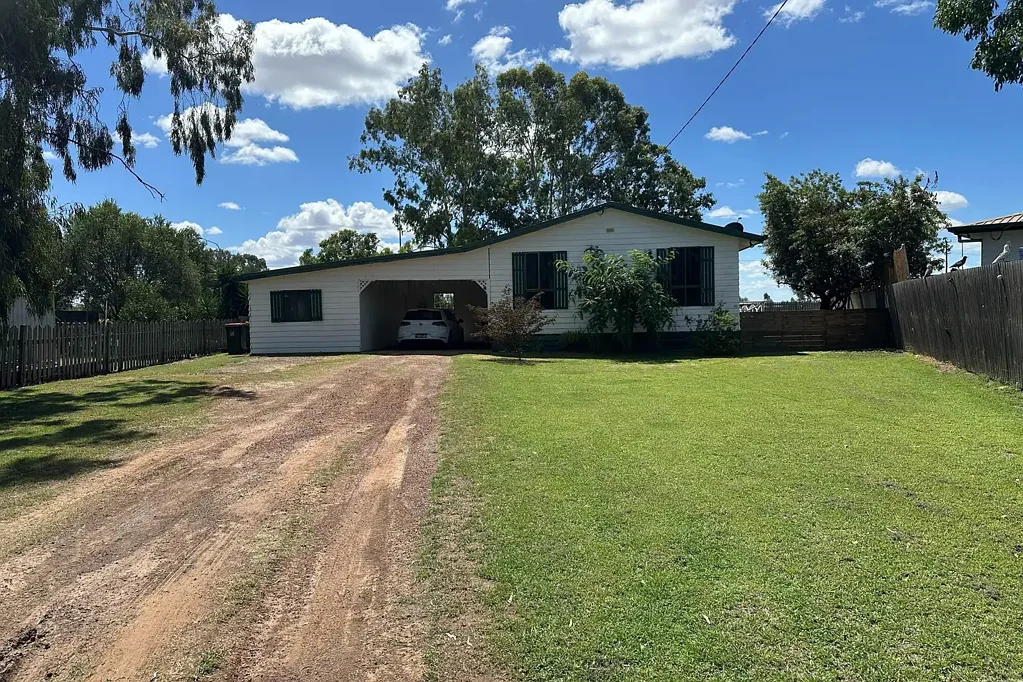 9 Wills Place, Dalby, QLD 4405