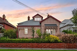 36 Daisy Street, Essendon