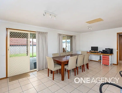 26 KIRRANG AVENUE, Glenfield Park, NSW 2650, 3房, 2浴, 独立屋